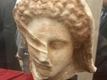 Image of the Libyan artefact the veiled lady